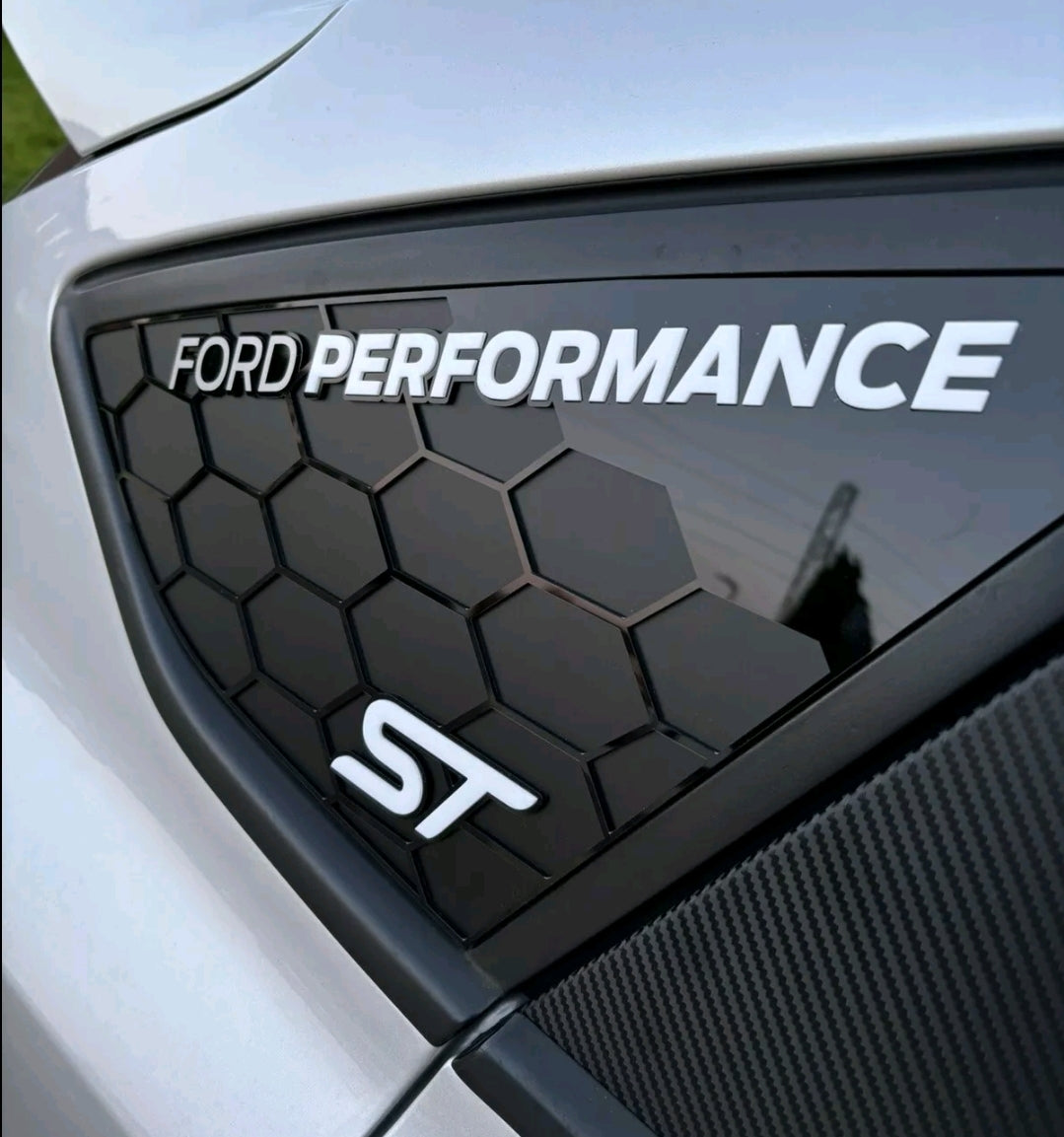 Ford Focus mk3 & 3.5 Rear Window quarter Panels